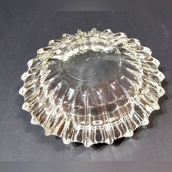 Vintage Ashtray 5.5" Clear Fluted Sharp Line Lot Of 2 EUC - Picture 7 of 9